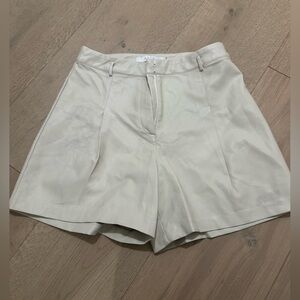 Astr Cream Women's Bermudas